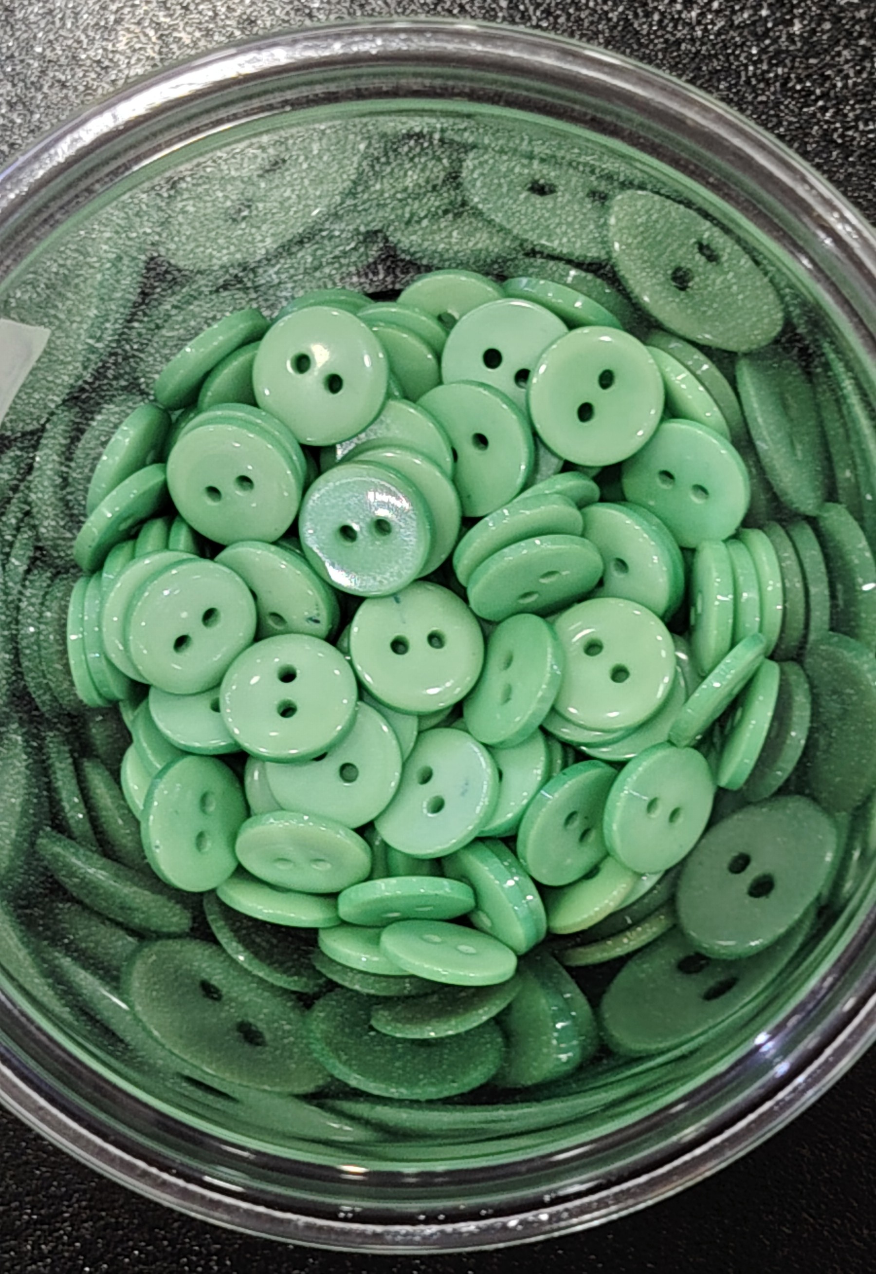 BOTON PEQUEÑO VERDE — MKS Mercería