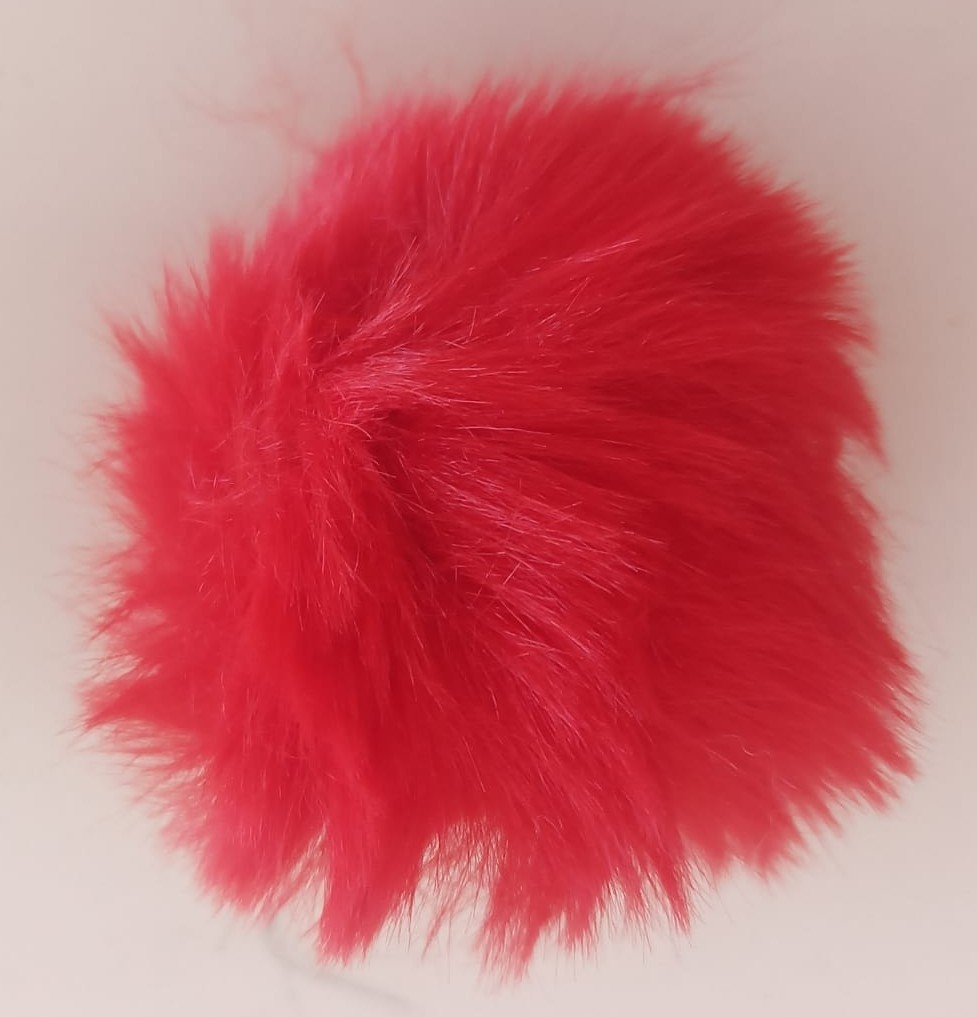 POMPON PELUDO ROJO 7CM — MKS Mercería