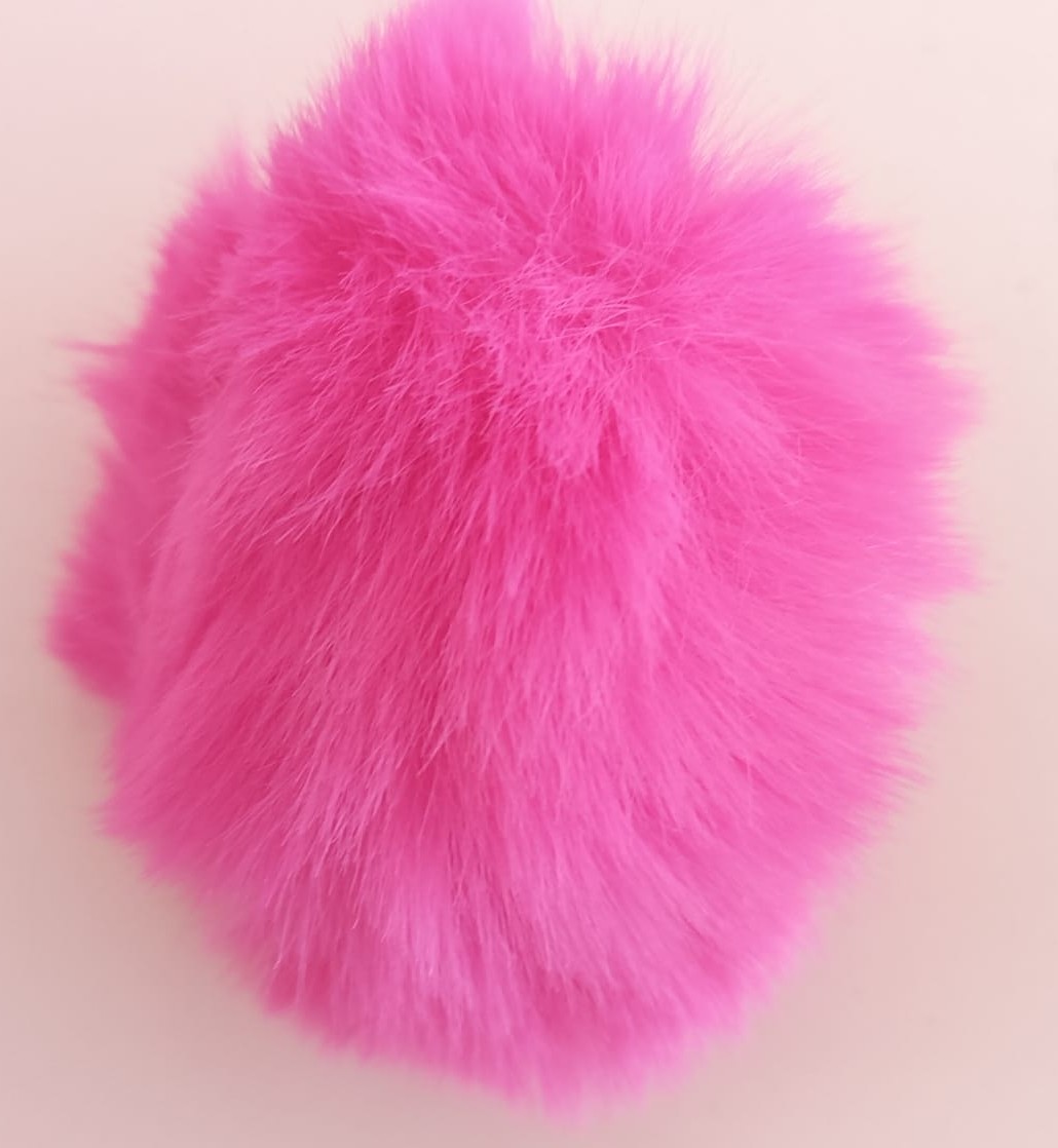 POMPON PELUDO FUCSIA 7CM — MKS Mercería
