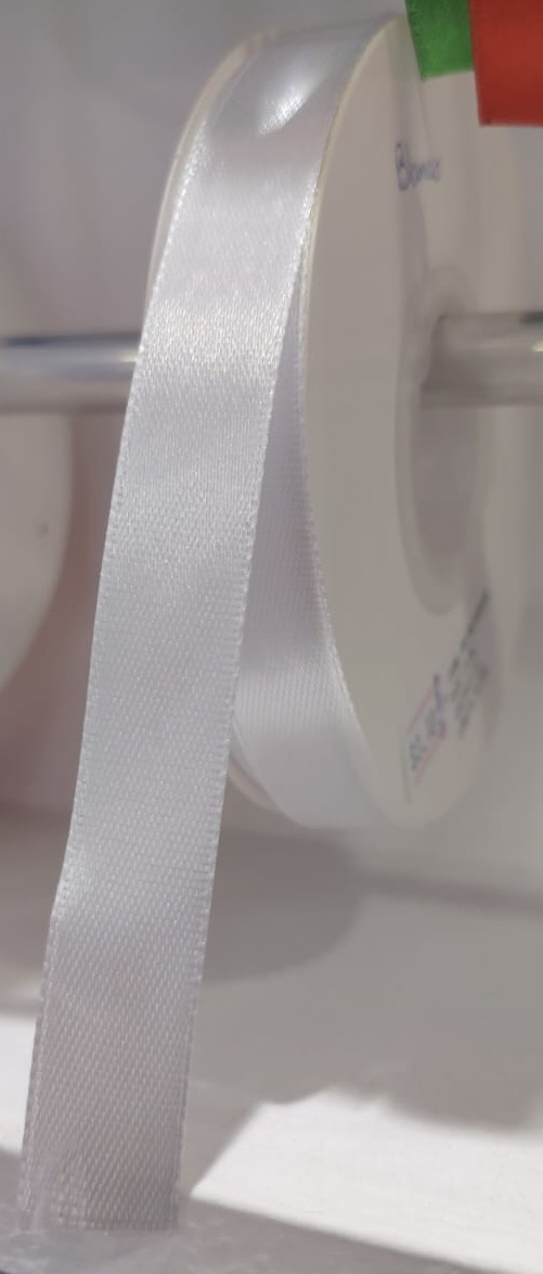 CINTA SATIN GENERICA 1.5CM COLOR BLANCO X METRO — MKS Mercería